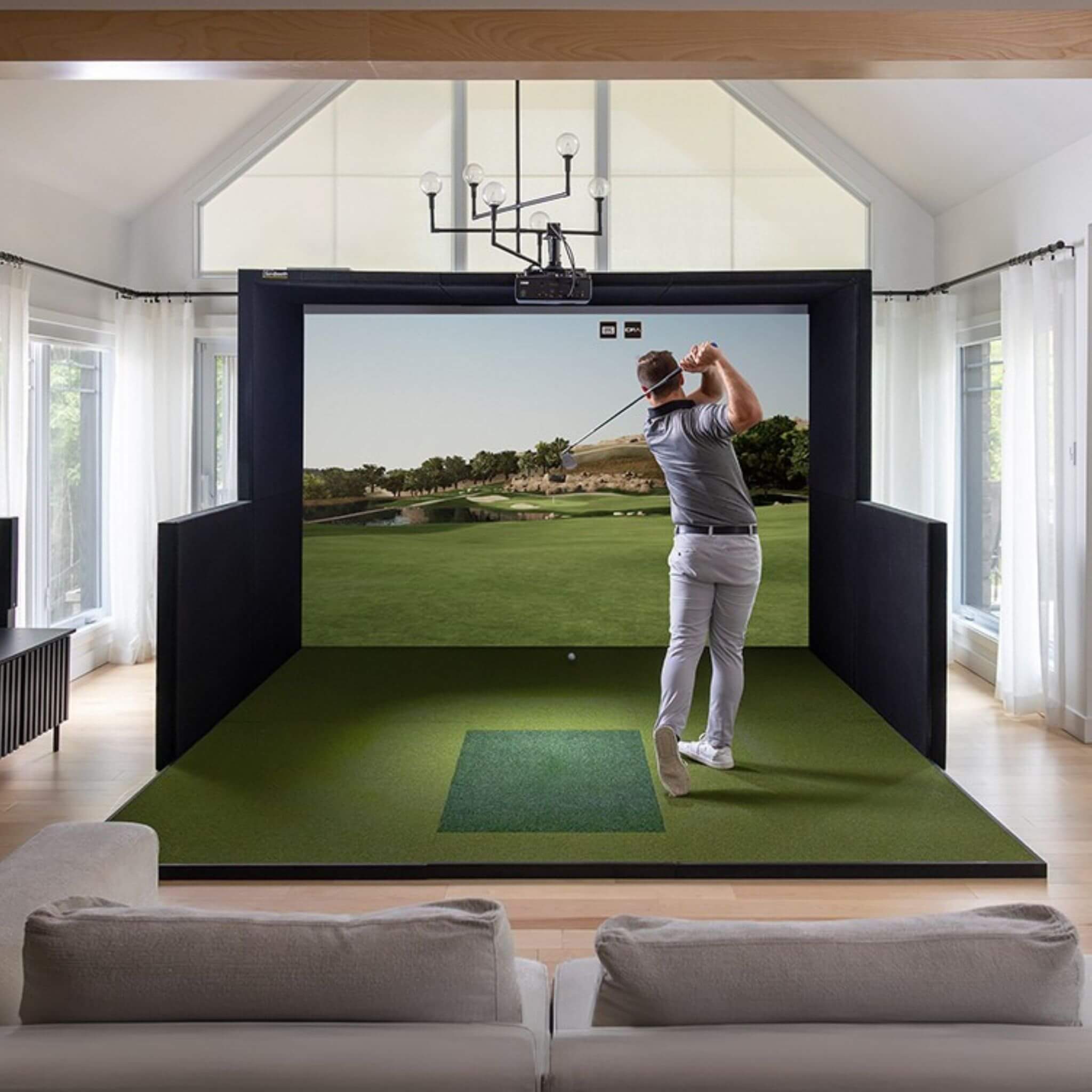 SimBooth 1 – Compact Golf Simulator Enclosure
