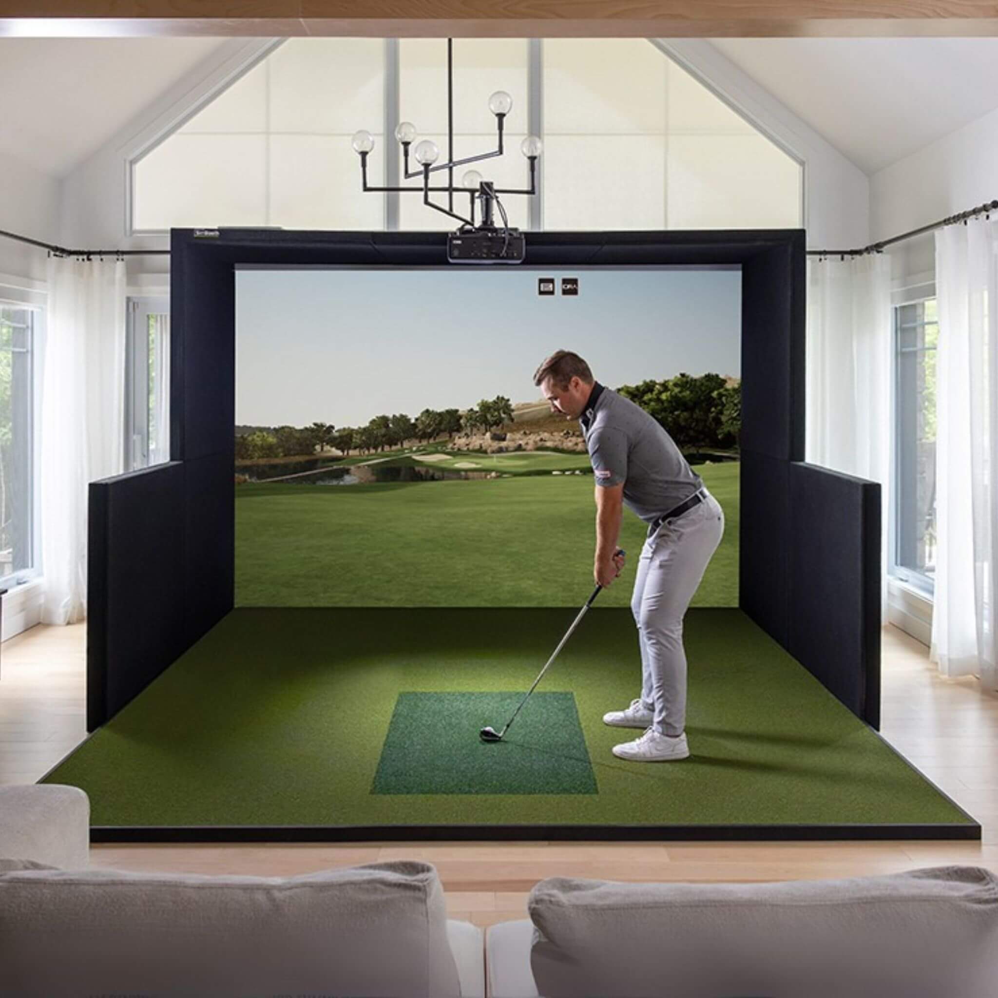 SimBooth 1 – Compact Golf Simulator Enclosure